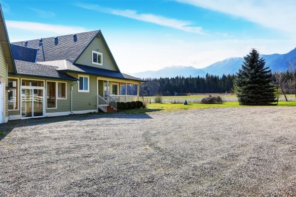 Driveway Gravel Leveling in Smyrna